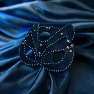 Handmade Faxu Leather Rhinestones Cat Shaped Masquerade Mask